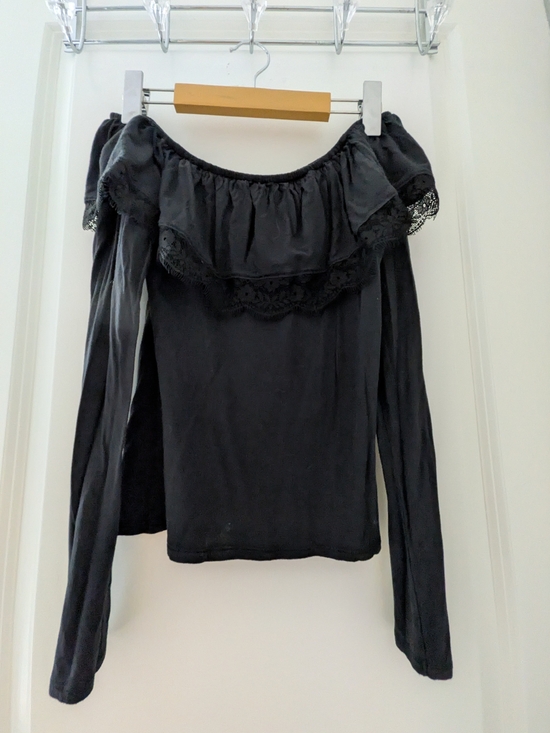 Hollister Tops - Hollister Black Off-Shoulder Long Sleeve Top with Lace Trim